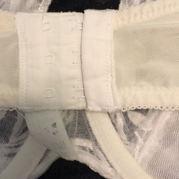 Bra - Picture 4 of 6